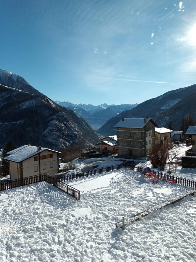 Grazioso Trilocale Con Ampia Terrazza Appartement Chiesa in Valmalenco Buitenkant foto